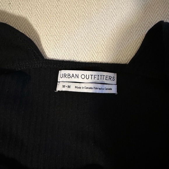 Urban Outfitters boiling point crossed front crop top - Picture 6 of 7